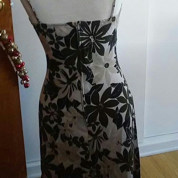 Beautiful Linen Hawaiian printed dress. - Picture 2 of 2
